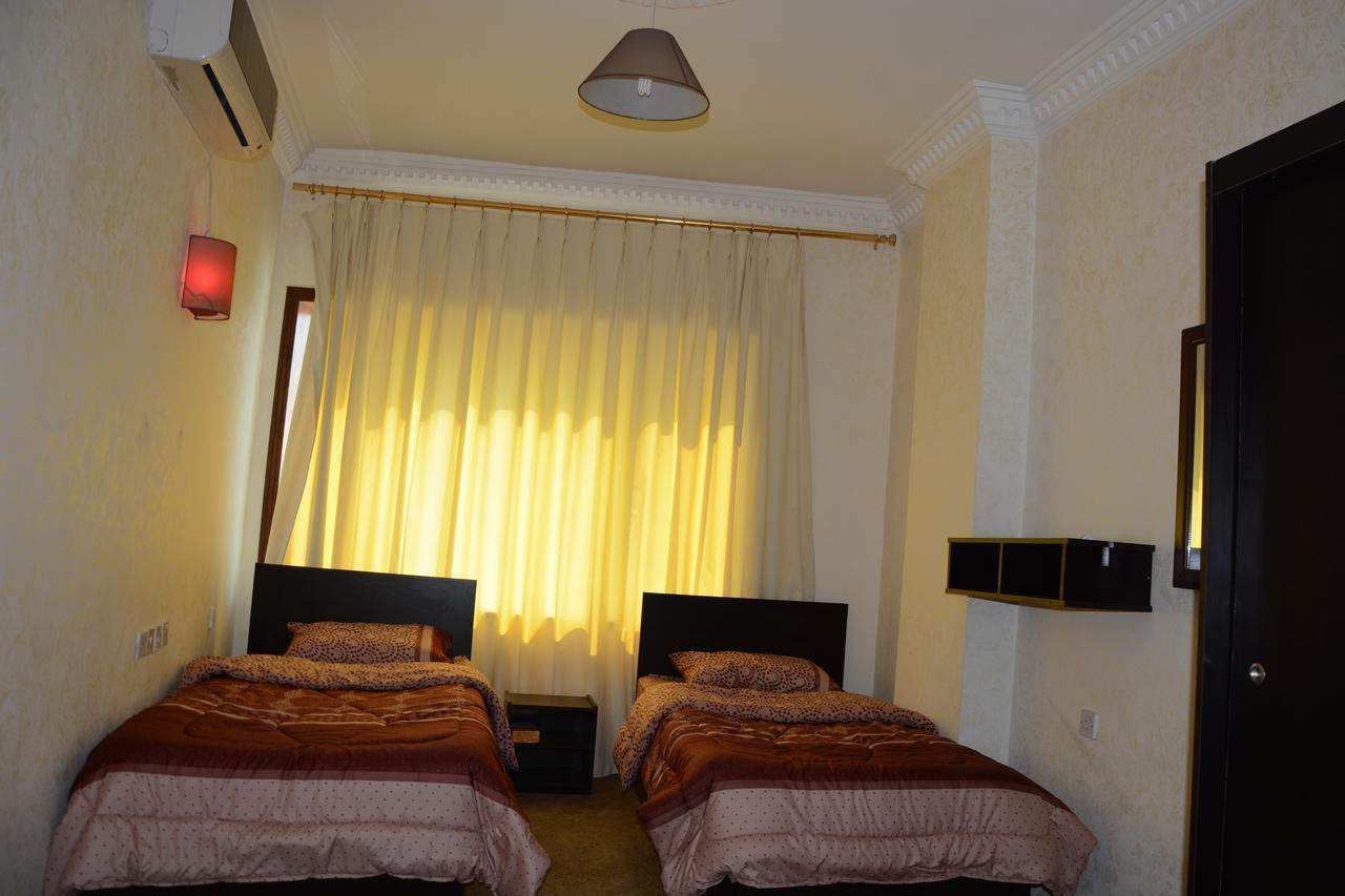 Teeba Palace Hotel Suites Amman Extérieur photo