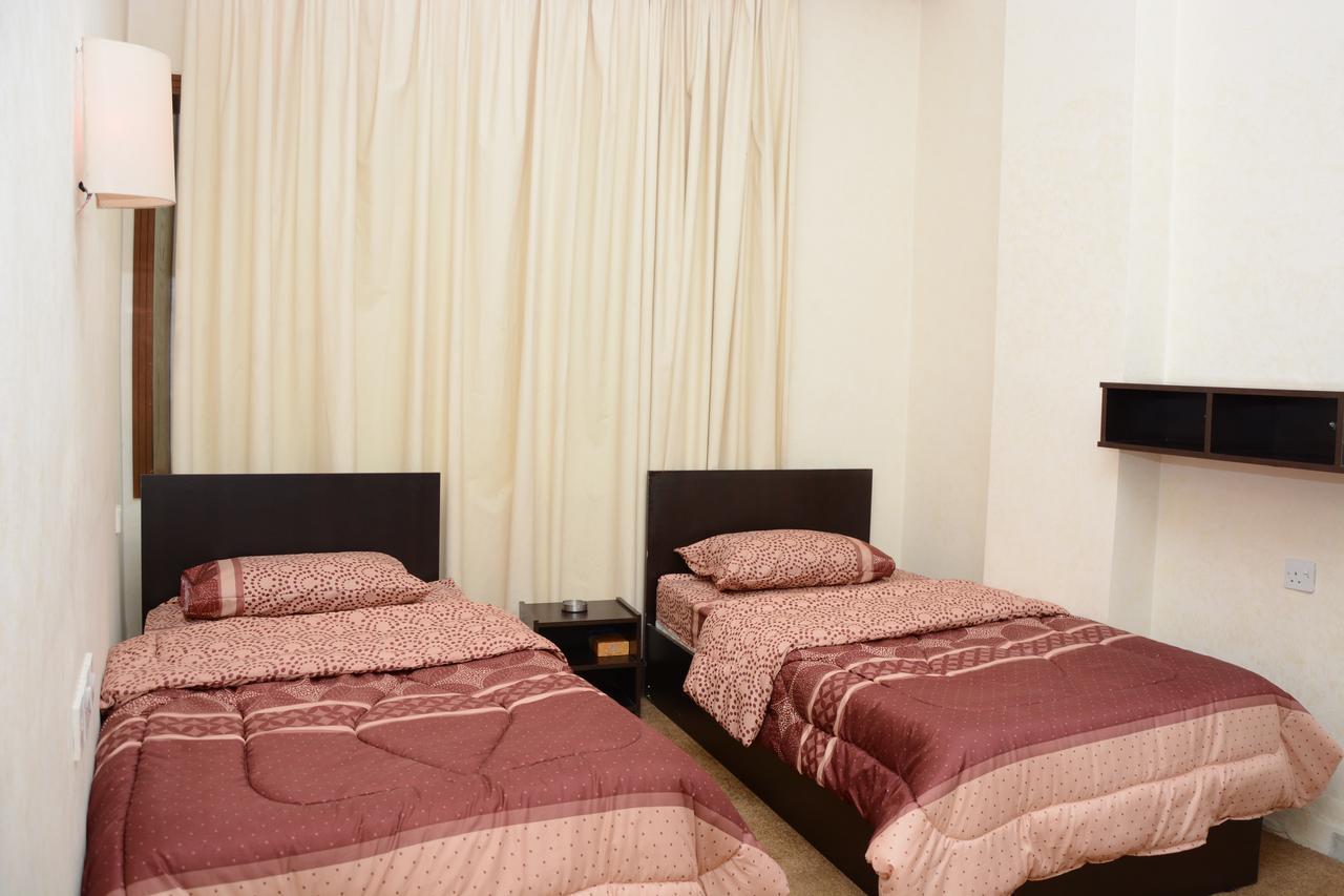 Teeba Palace Hotel Suites Amman Extérieur photo