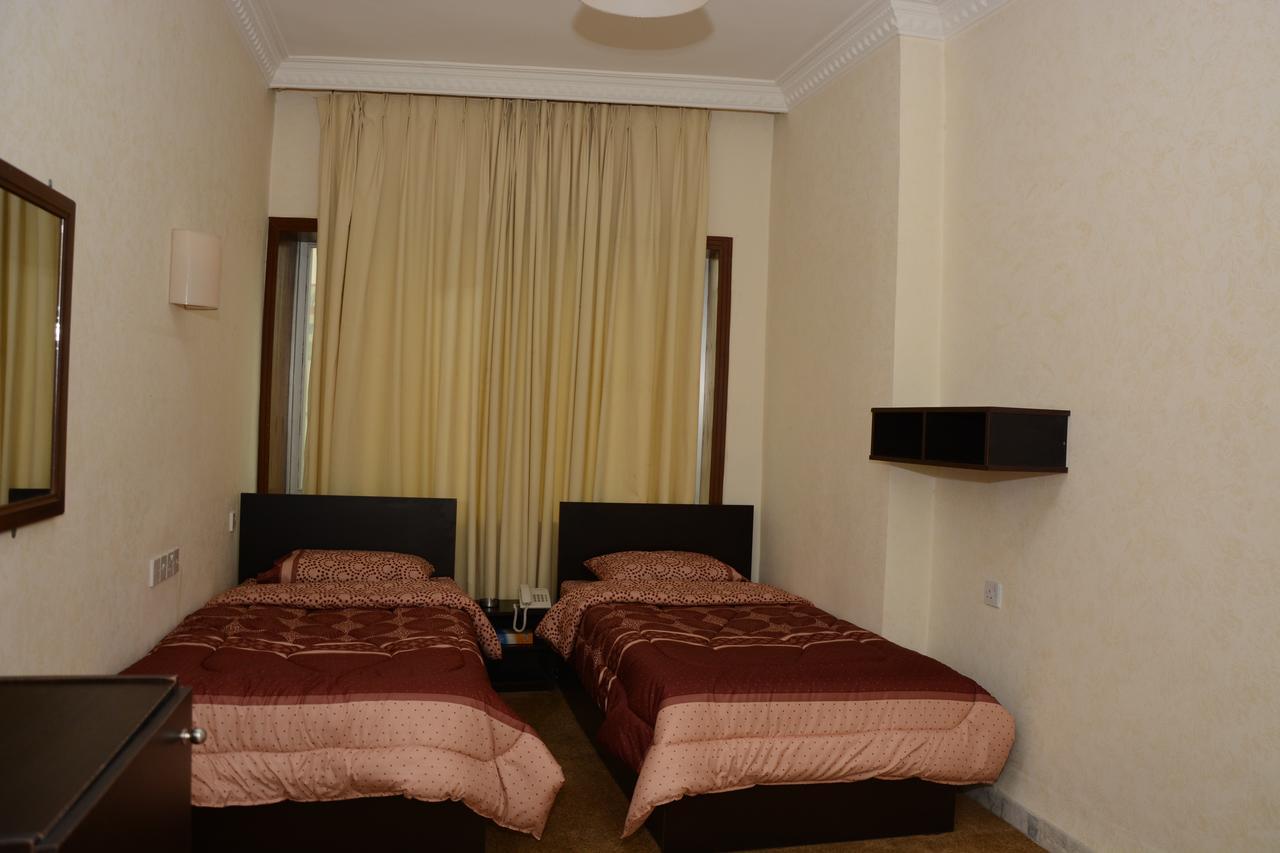 Teeba Palace Hotel Suites Amman Extérieur photo