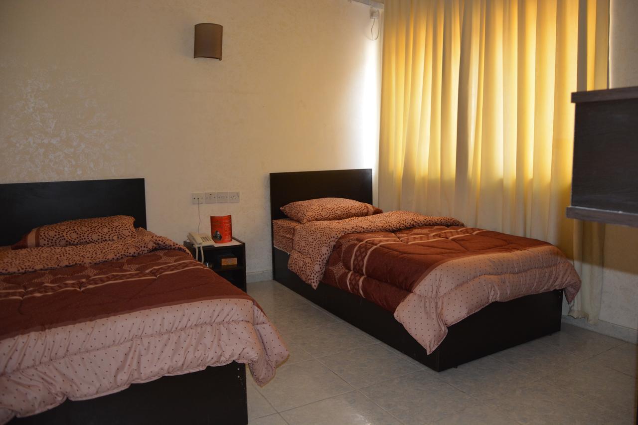 Teeba Palace Hotel Suites Amman Extérieur photo