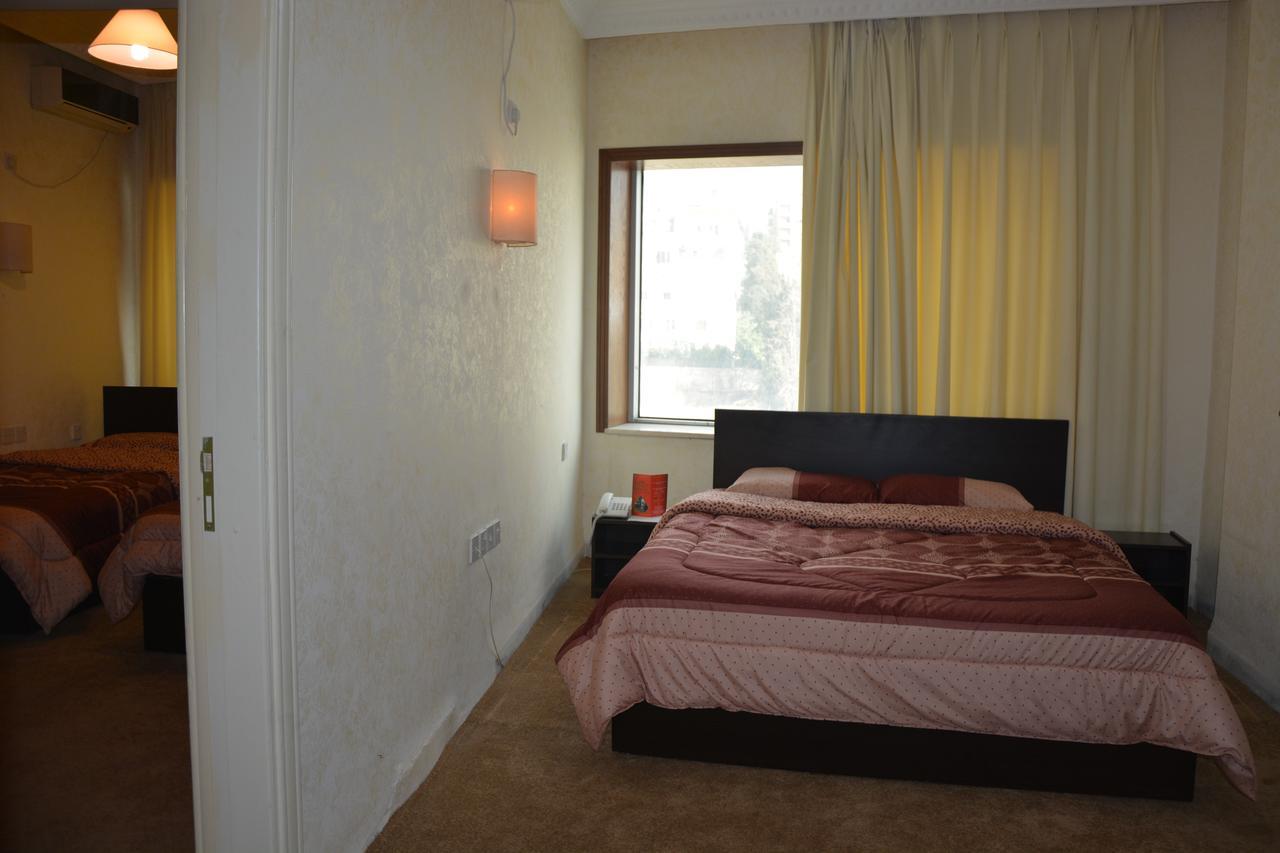 Teeba Palace Hotel Suites Amman Extérieur photo