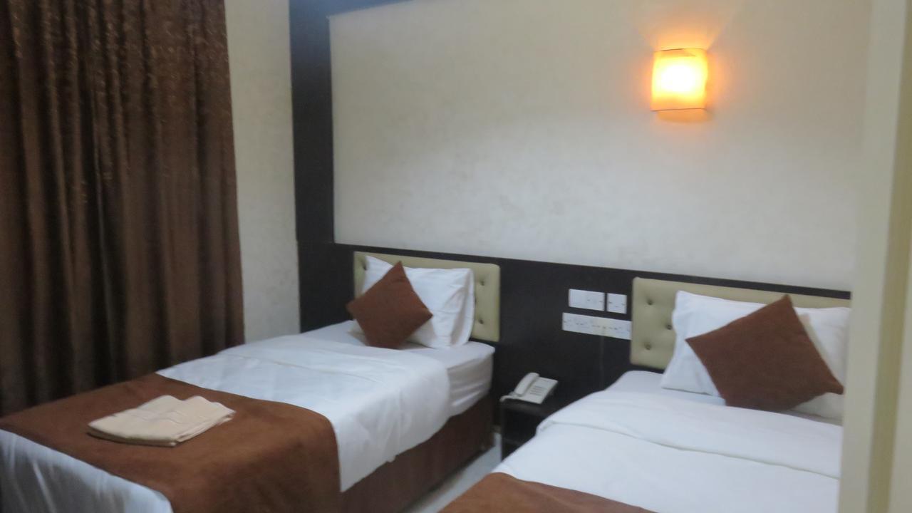 Teeba Palace Hotel Suites Amman Extérieur photo